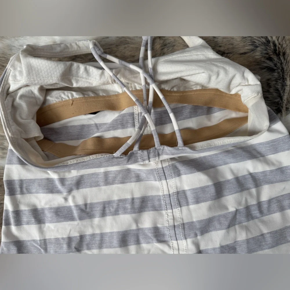 LuLuLemon Size 4 Striped Gray Women's Top Built In Bra